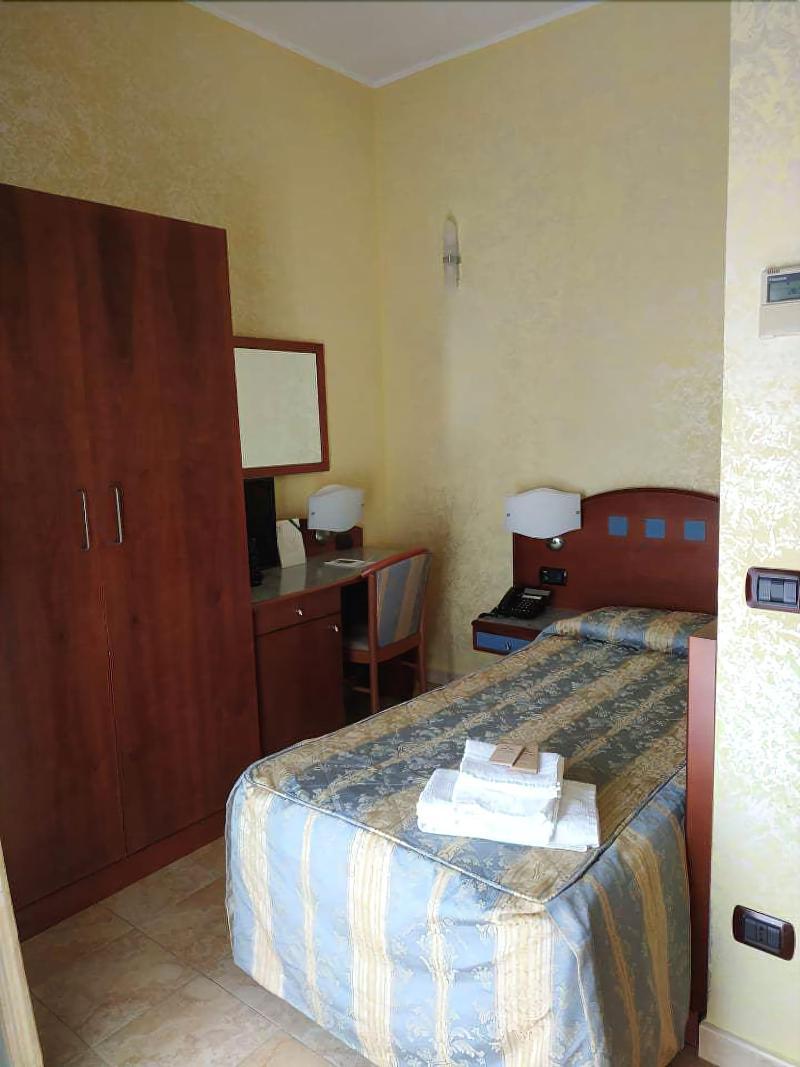 Hotel San Giuseppe - Cityhotel 카탄차로 외부 사진